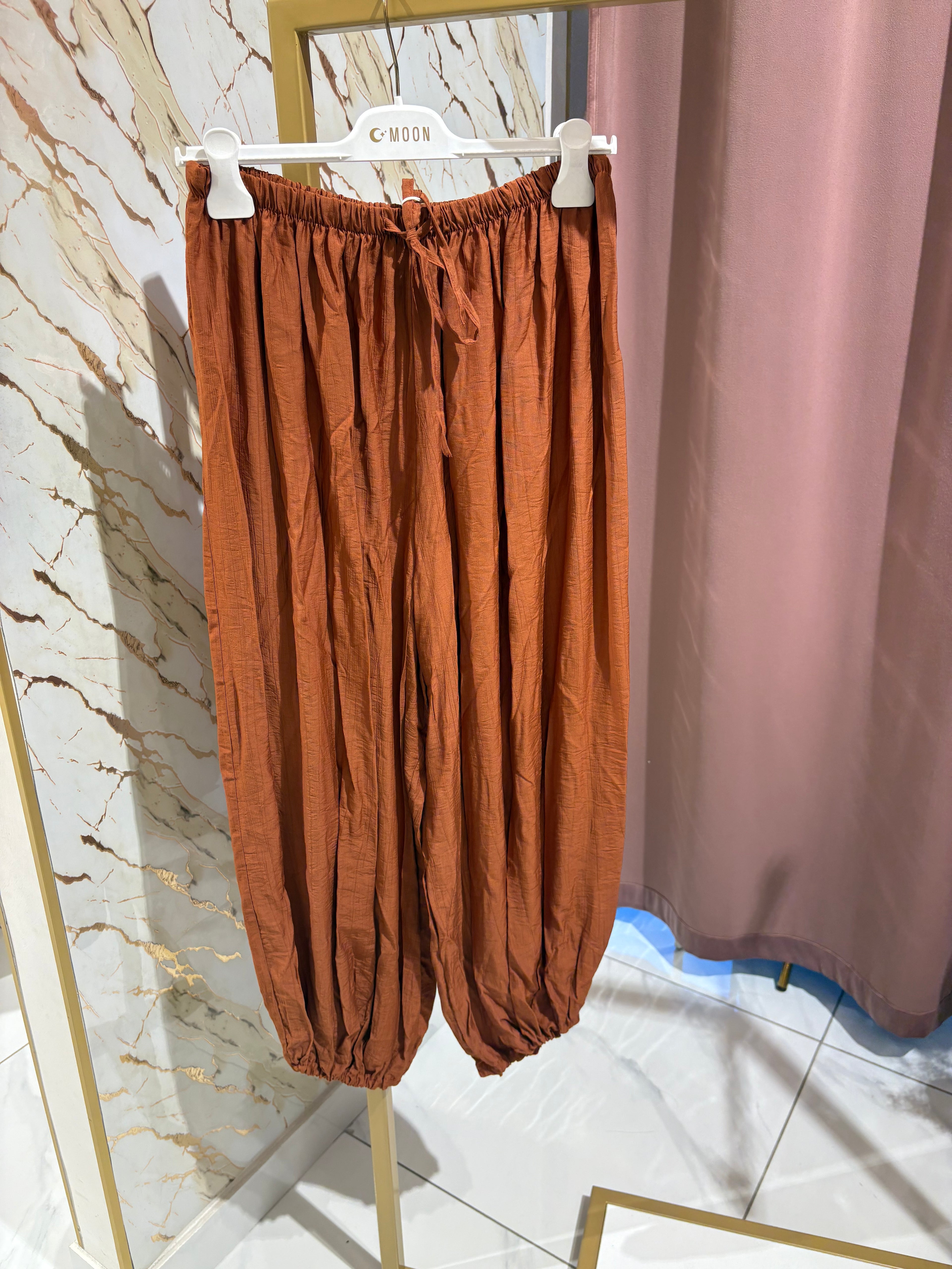 Pantalone aladdin